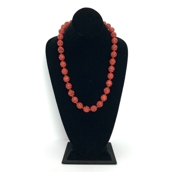 Jewelry - Vintage Cinnabar Chinese Necklace